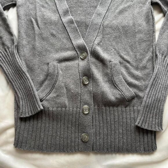 Y2K preppy American Eagle grey knit long sleeve button up cardigan size medium - Picture 5 of 8